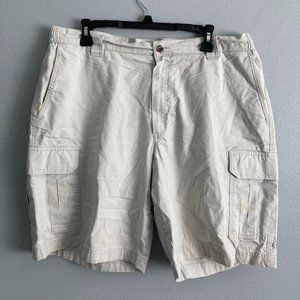 LL Bean Shorts Cream Men Comfort Waist Size 38 Cotton